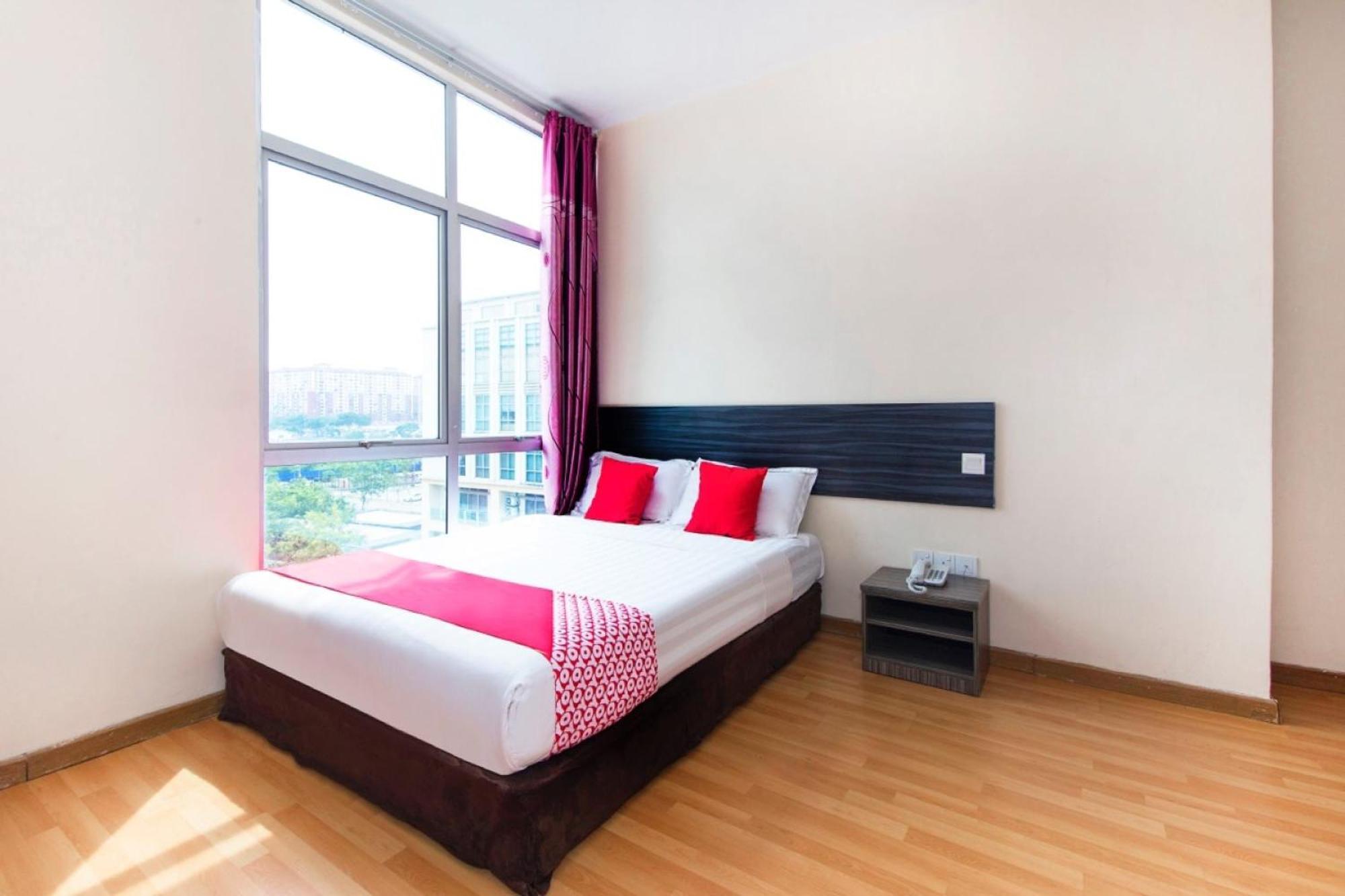 Super Oyo 331 I Boutique Hotel Petaling Jaya Exterior photo