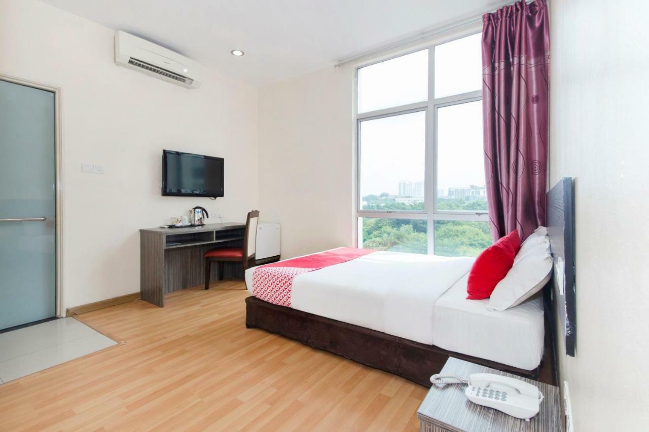 Super Oyo 331 I Boutique Hotel Petaling Jaya Exterior photo