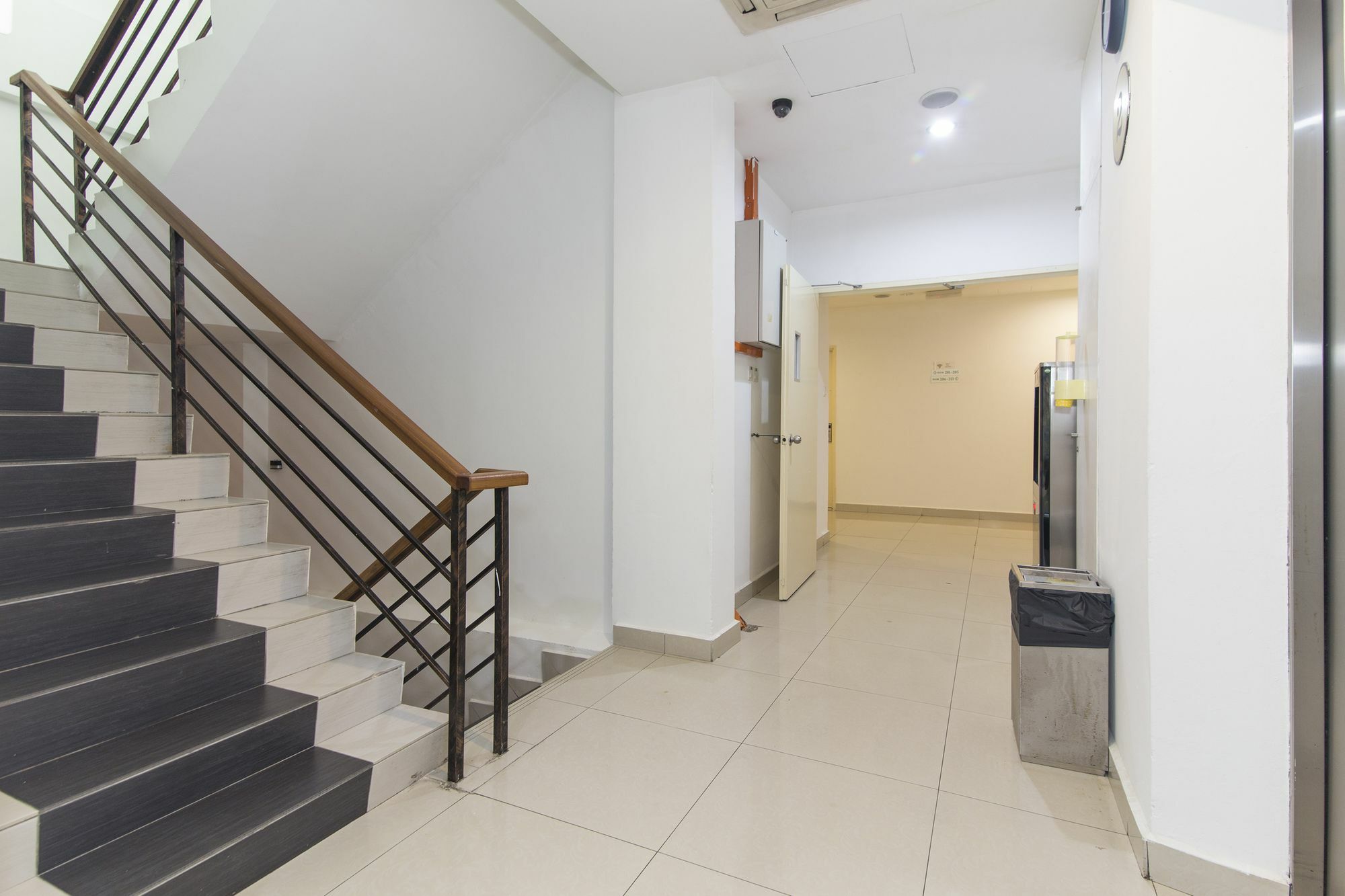 Super Oyo 331 I Boutique Hotel Petaling Jaya Exterior photo