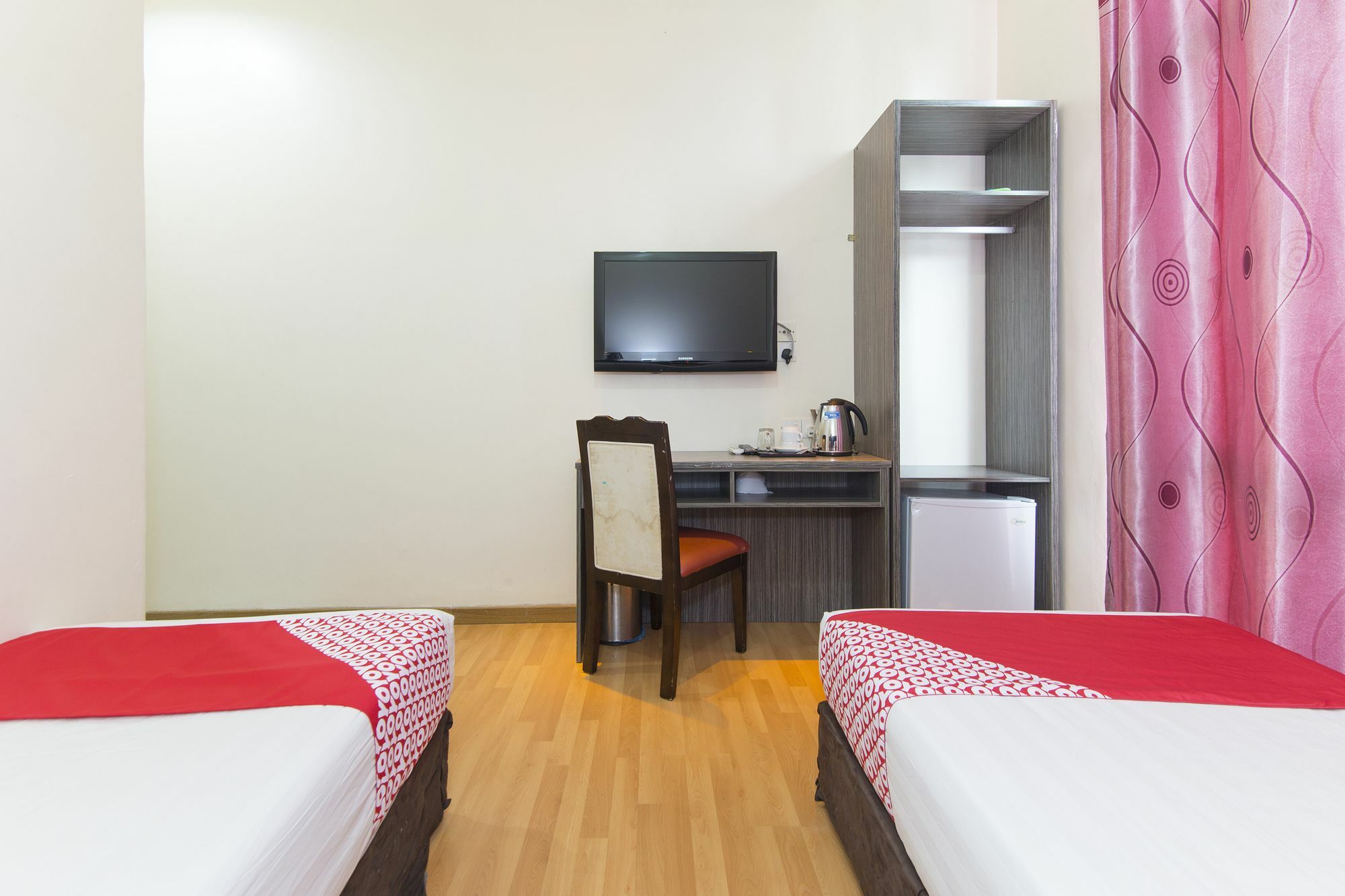Super Oyo 331 I Boutique Hotel Petaling Jaya Exterior photo